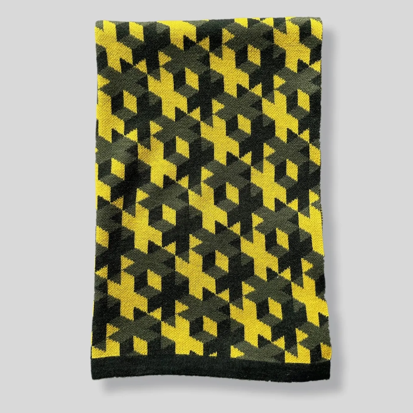 Coperta Plaid Lana 01 a motivi gialli e grigi di Giulio Iacchetti