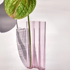 Corallo n.7 Vaso in cristallo rosa soffiato a mano