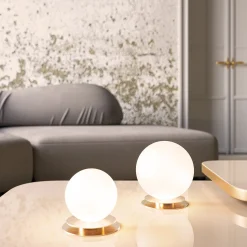 Crapa Lampada da tavolo piccola in ottone oro e vetro