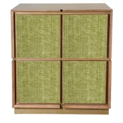 Credenza a 4 ante in velluto verde chiaro di Mascia Meccani