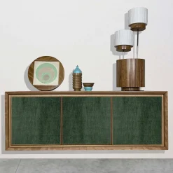 Credenza a 3 ante in velluto verde di Mascia Meccani