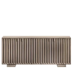Credenza Antimo su due piedi