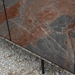 Credenza Beyond a 4 ante in marmo Ombra di Caravaggio
