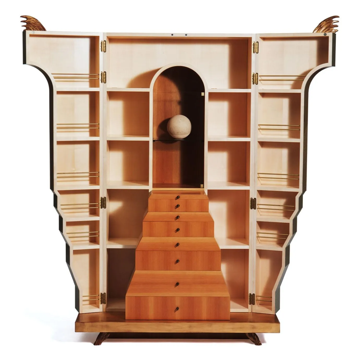 Credenza "Dulcama" in Noce e Acero di Aurelio Porro