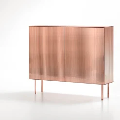 Credenza Elizabeth in rame lucido di Nathalie Dewez