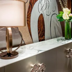 Credenza Fluxus con piano in marmo oro Calacatta
