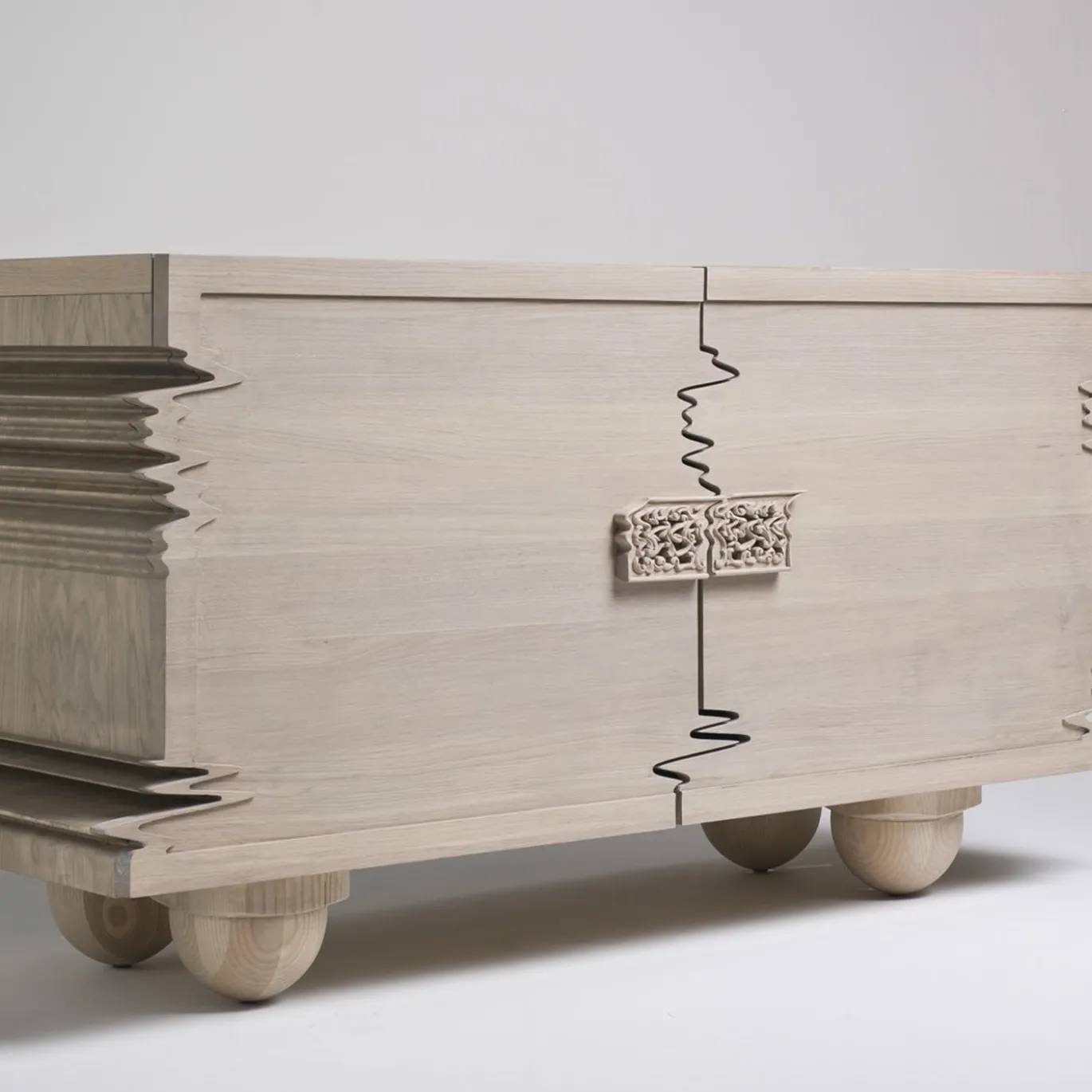 Credenza Good Vibrations di Ferruccio Laviani