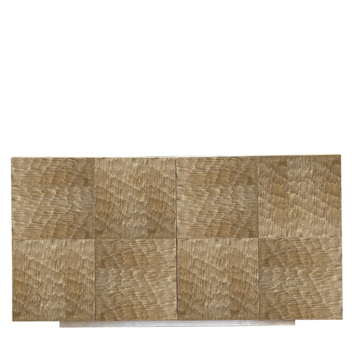 Credenza intagliata a 4 ante Boccadarno Sette di Meccani Studio