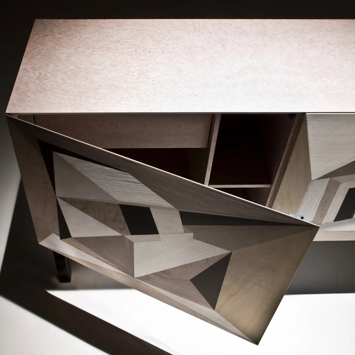 Credenza Intarsia Dentro Il Paesaggio di Marcello Jori