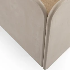 Credenza INTARSIO laccata marmorino con scocca in rovere naturale intarsiata a mano
