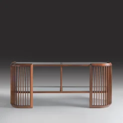 Credenza Iroko con ripiani in cristallo