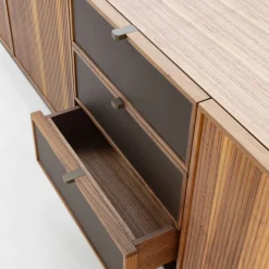 Credenza Melody 4 in legno di noce canaletto