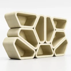 Credenza modulare Messapo in pietra leccese di Noii Studio