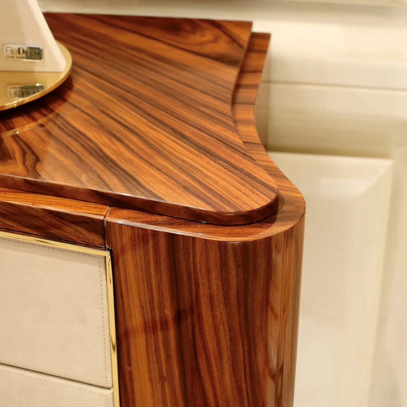 Credenza Montenapoleone