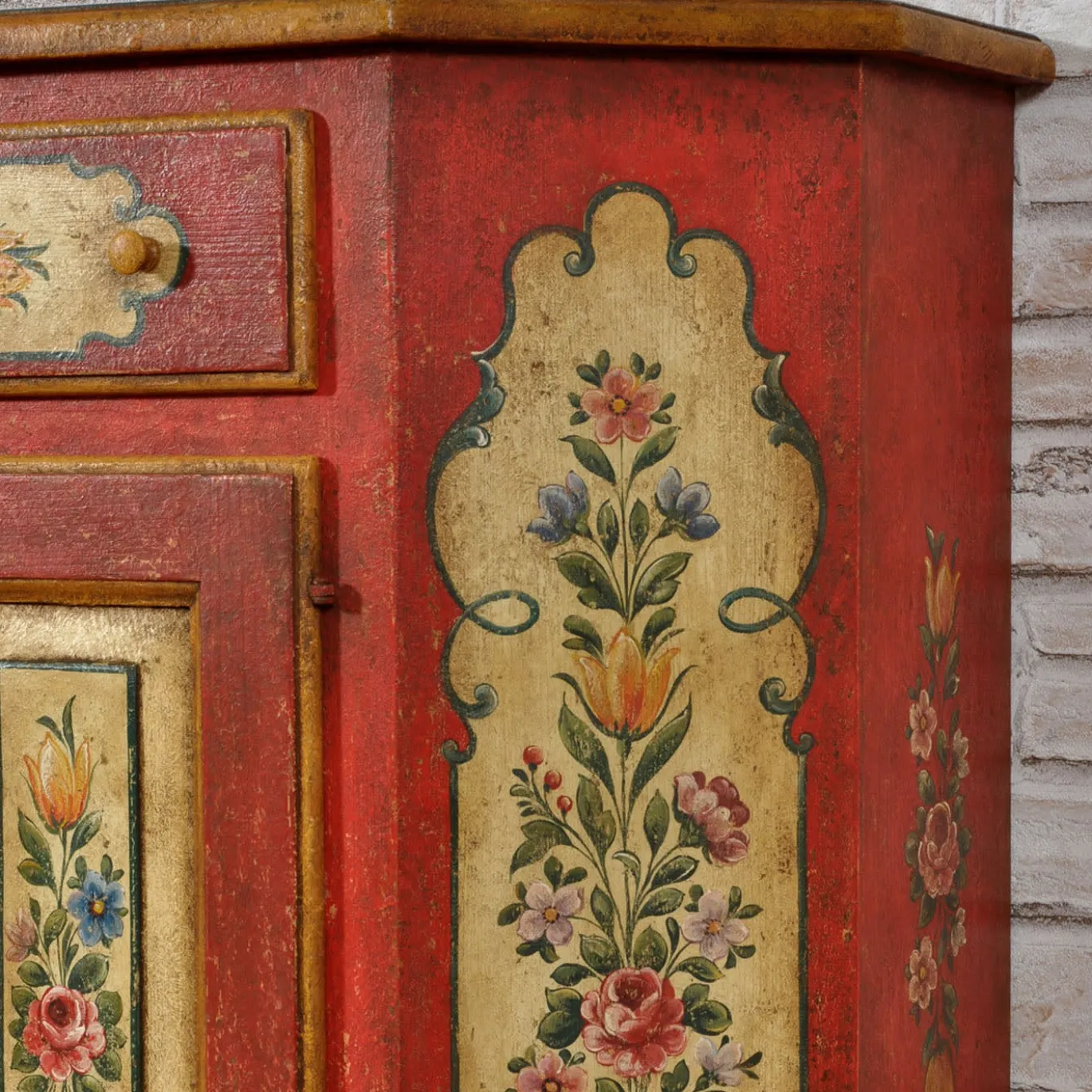 Credenza rossa in stile barocco tirolese del '700 Tirolesi