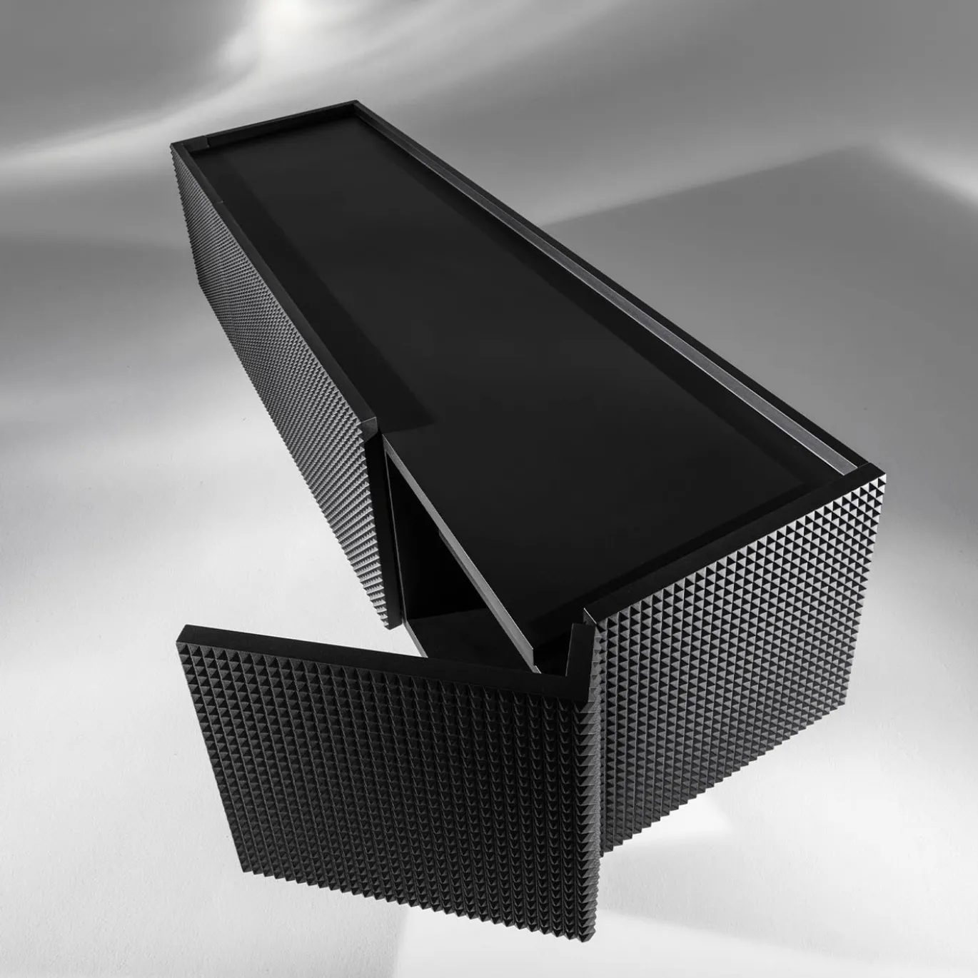 Credenza TV Alfieri in legno laccato nero