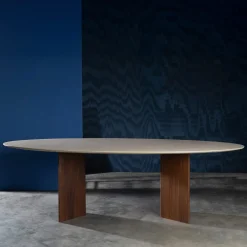 C Tavolo da pranzo per esterni in legno di Iroko e resina