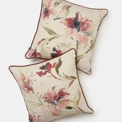Cuscino dipinto a mano con motivo floreale e bordo rosso