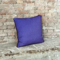 Cuscino Ducale in velluto con motivo viola