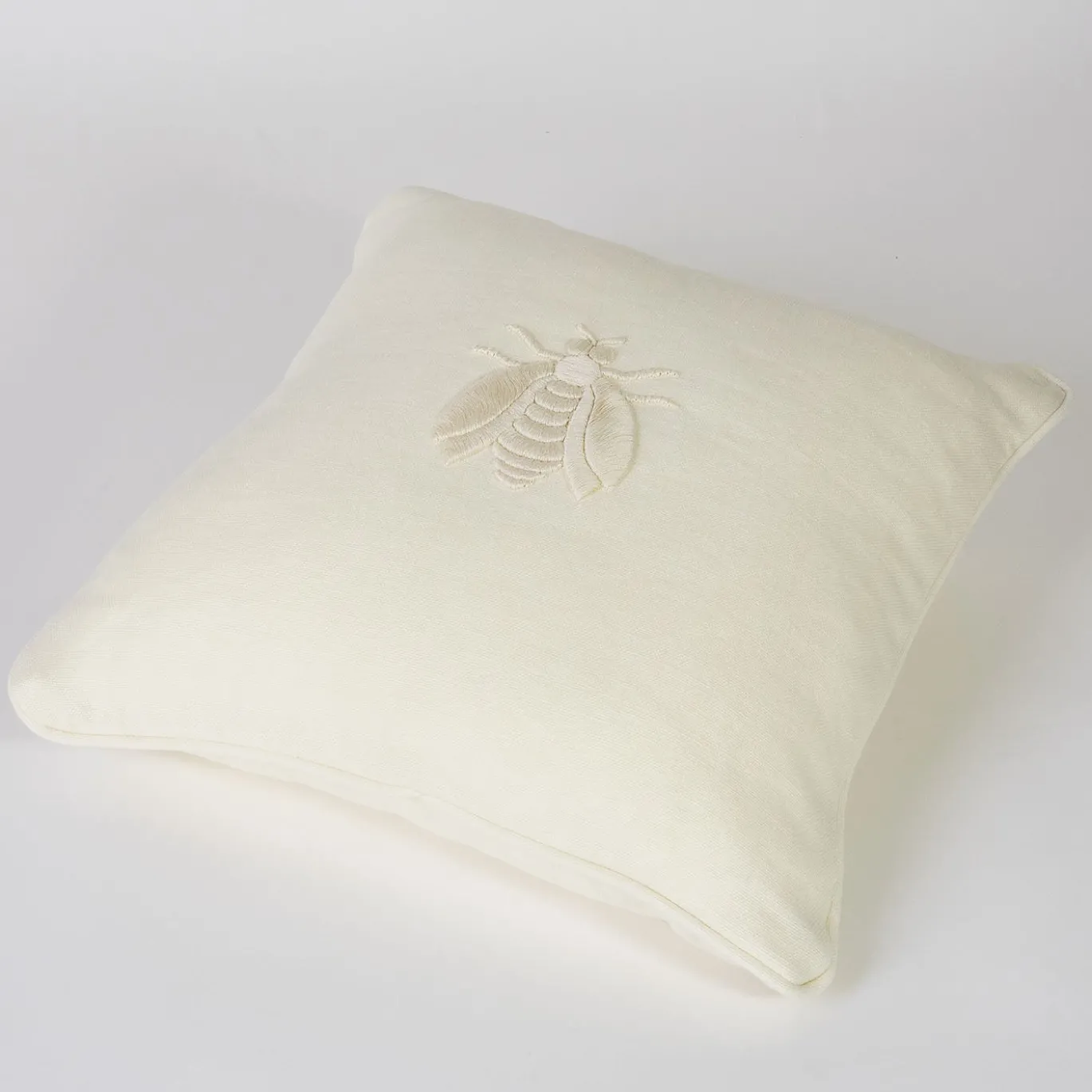 Cuscino in lino beige Natur Art con ricamo 3D di ape