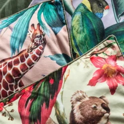 Cuscino in velluto Animalia con Koala e fiori rosa