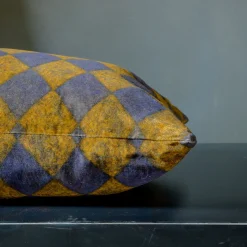 Cuscino Pungitopo Rettangolare a Motivo Diamante in Velluto Giallo e Blu