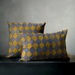Cuscino Pungitopo Rettangolare a Motivo Diamante in Velluto Giallo e Blu