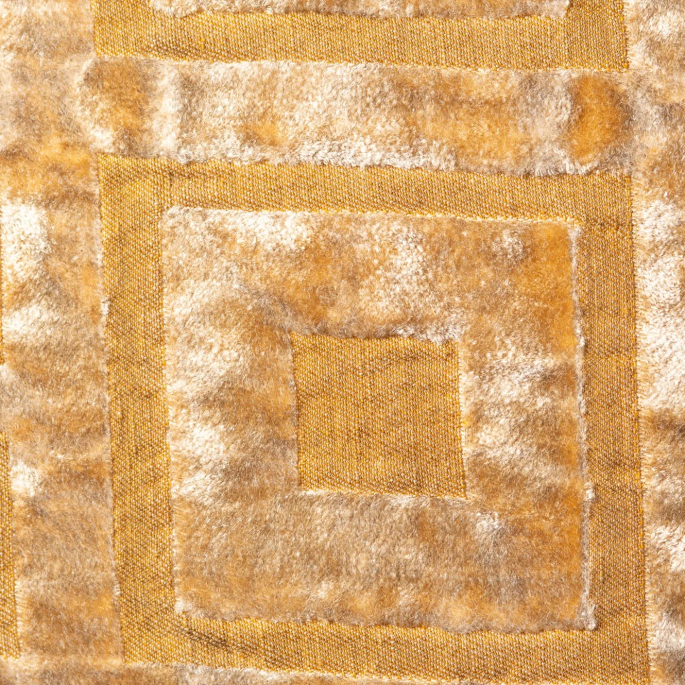 Cuscino quadrato Celidonia in velluto jacquard dorato