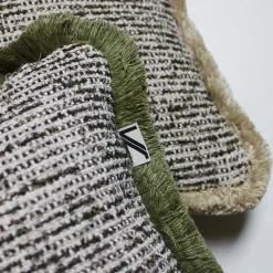 Cuscino Quadrato in Bouclé Verde con Frange