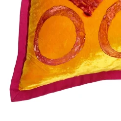 Cuscino Quadrato In Velluto Rosa Con Cerchi