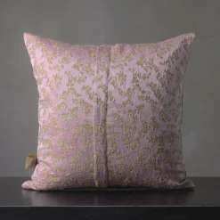 Cuscino quadrato Ledbetter in jacquard floreale rosa e oro