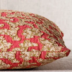 Cuscino rettangolare con motivo rosso Arete