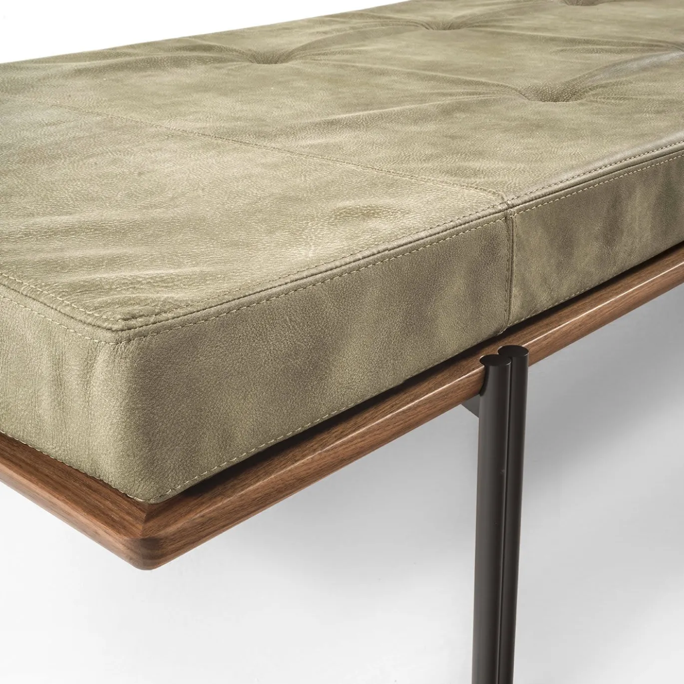 Daybed Jean in Pelle Verde