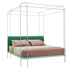 Dehors Letto Matrimoniale con Baldacchino in Ferro Verde Menta di Matteo Ragni