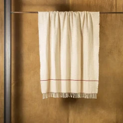 Dimensioni Coperta beige con frange