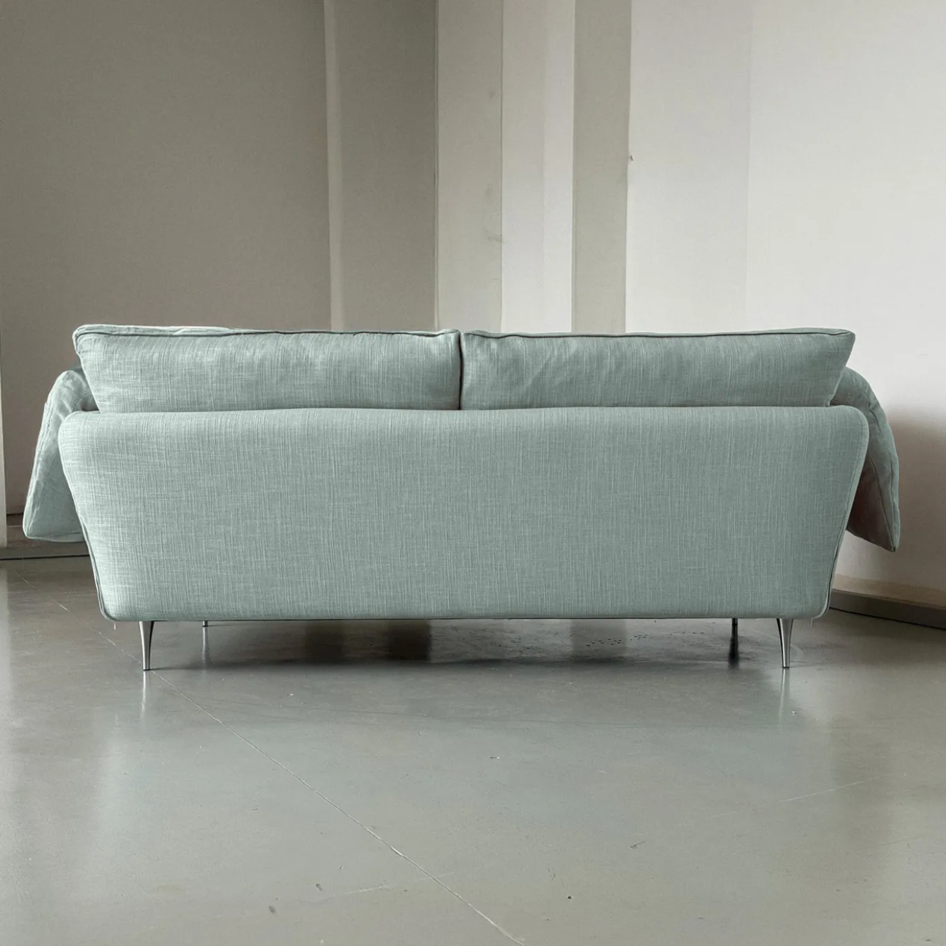 Divano a 2.5 posti Casquet Forest Bond di DDP Studio