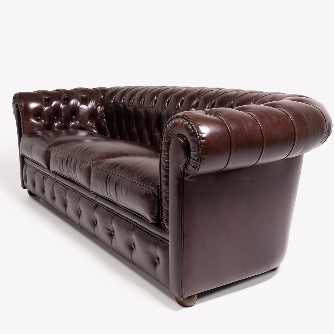 Divano Chesterfield pelle marrone mogano