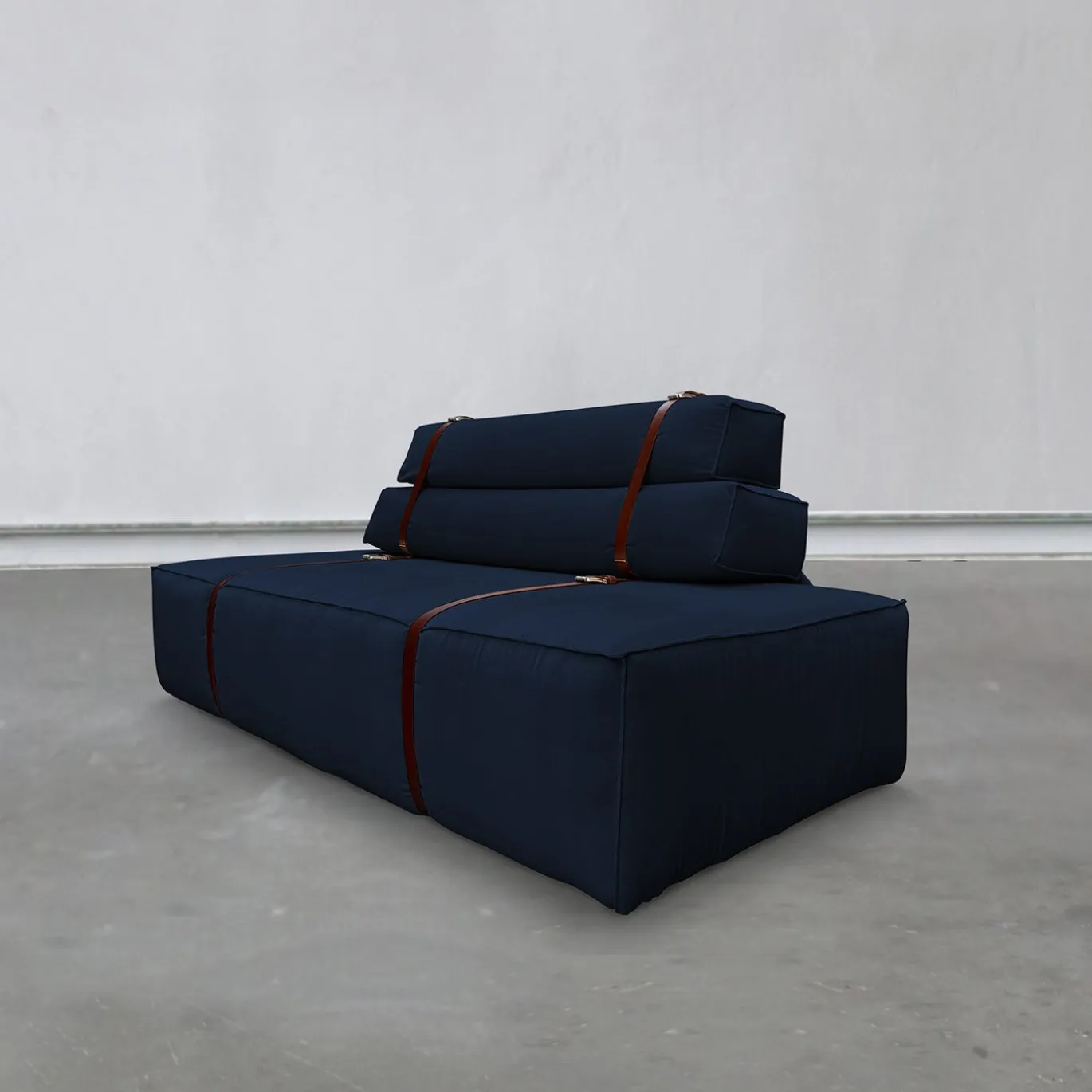 Divano Docker in velluto blu navy