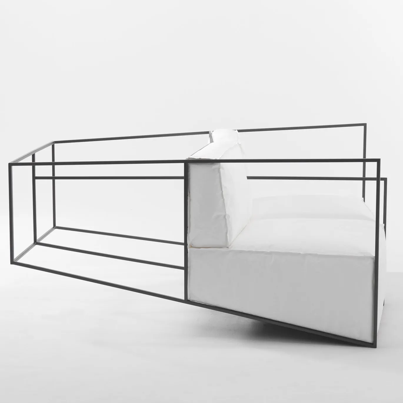 Divano IXORB di Alessandro Zambelli