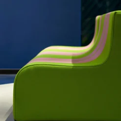 Divano Sofo verde e rosa