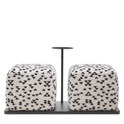 Doppio Pouf bianco e nero Bon Bon con tavolino da caffè