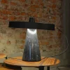 Ed039 Lampada da tavolo in ottone nero