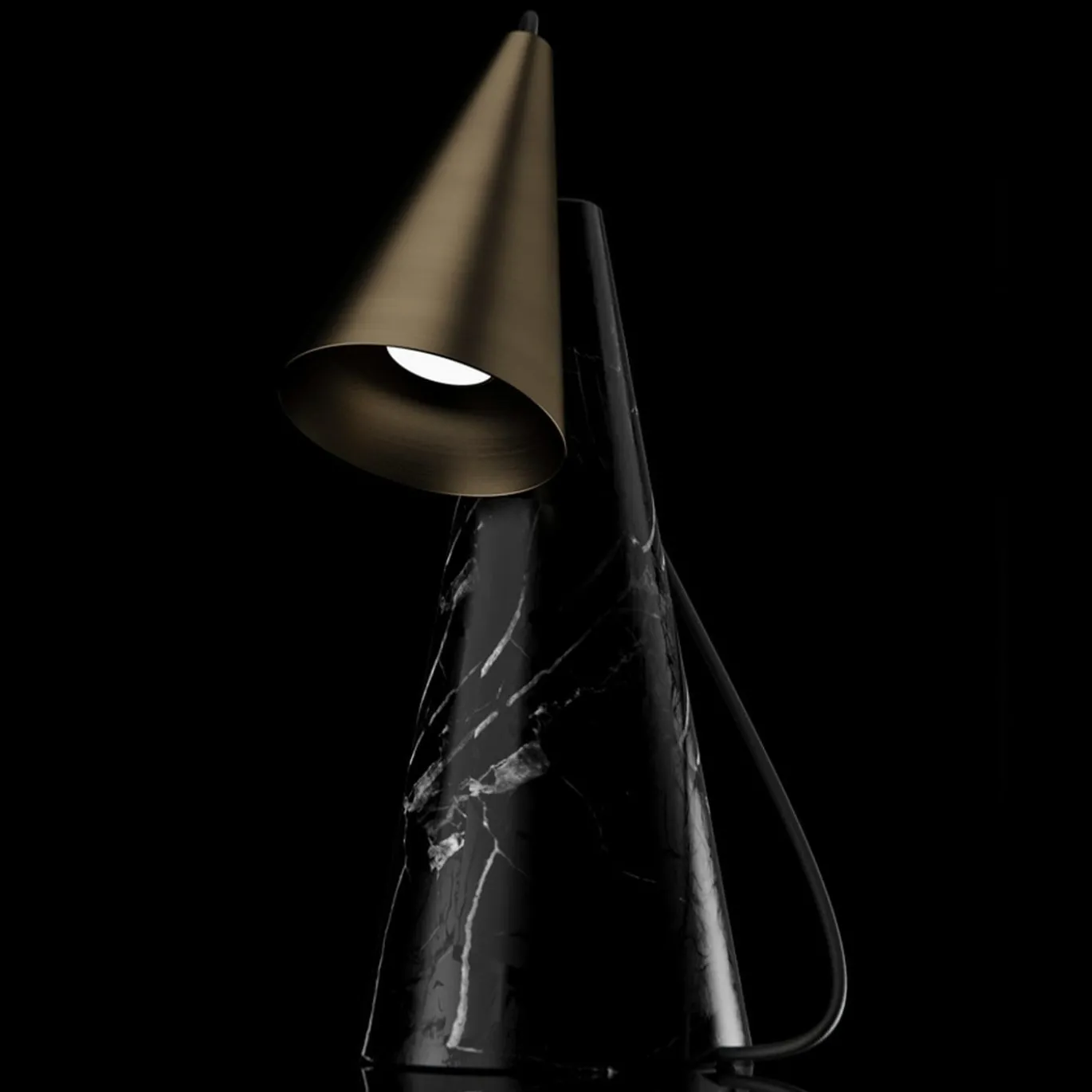 ED038 Lampada da tavolo in pietra nera e bronzo