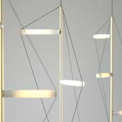 Ed047 Lampada da terra in ottone con base bianca