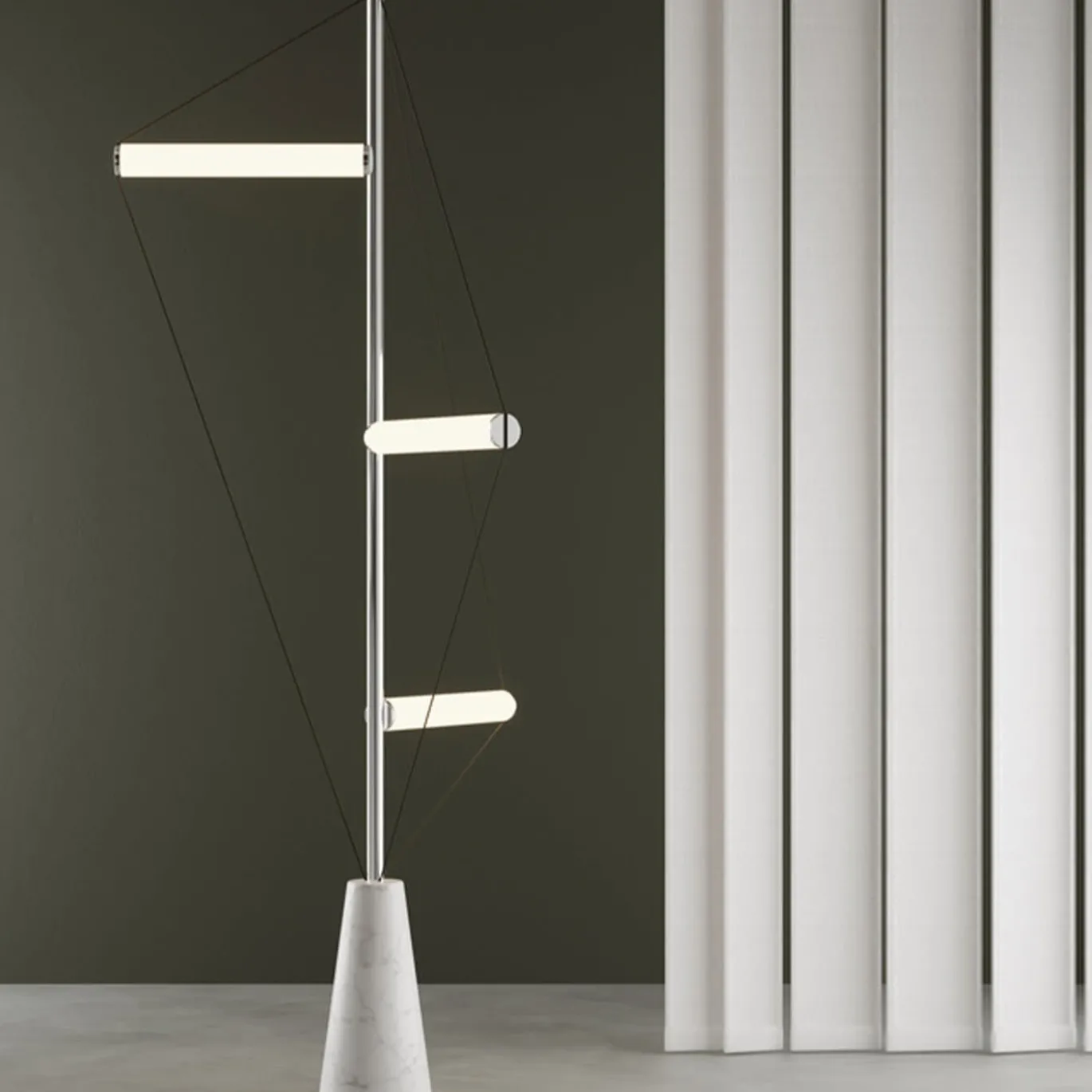 Ed047 Lampada da terra in ottone con base bianca