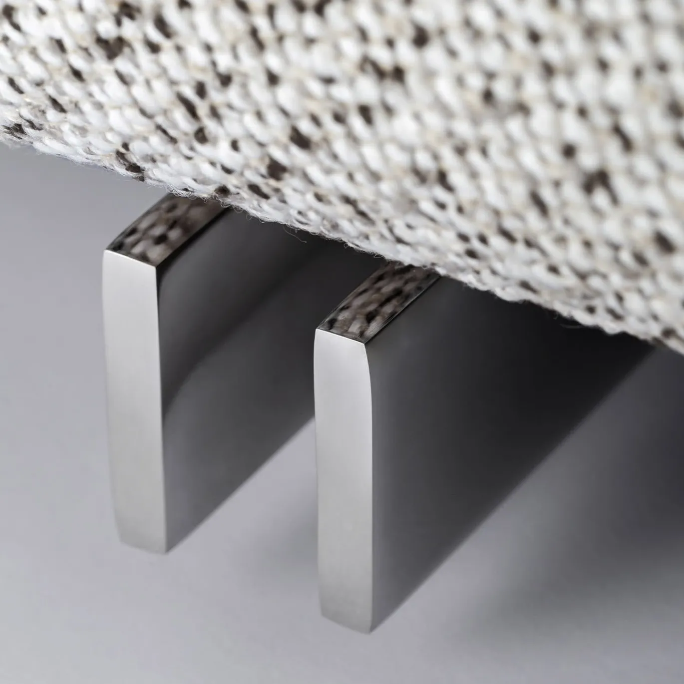 Elba Modular Barrique + Seduta lounge grigia di Massimo Castagna