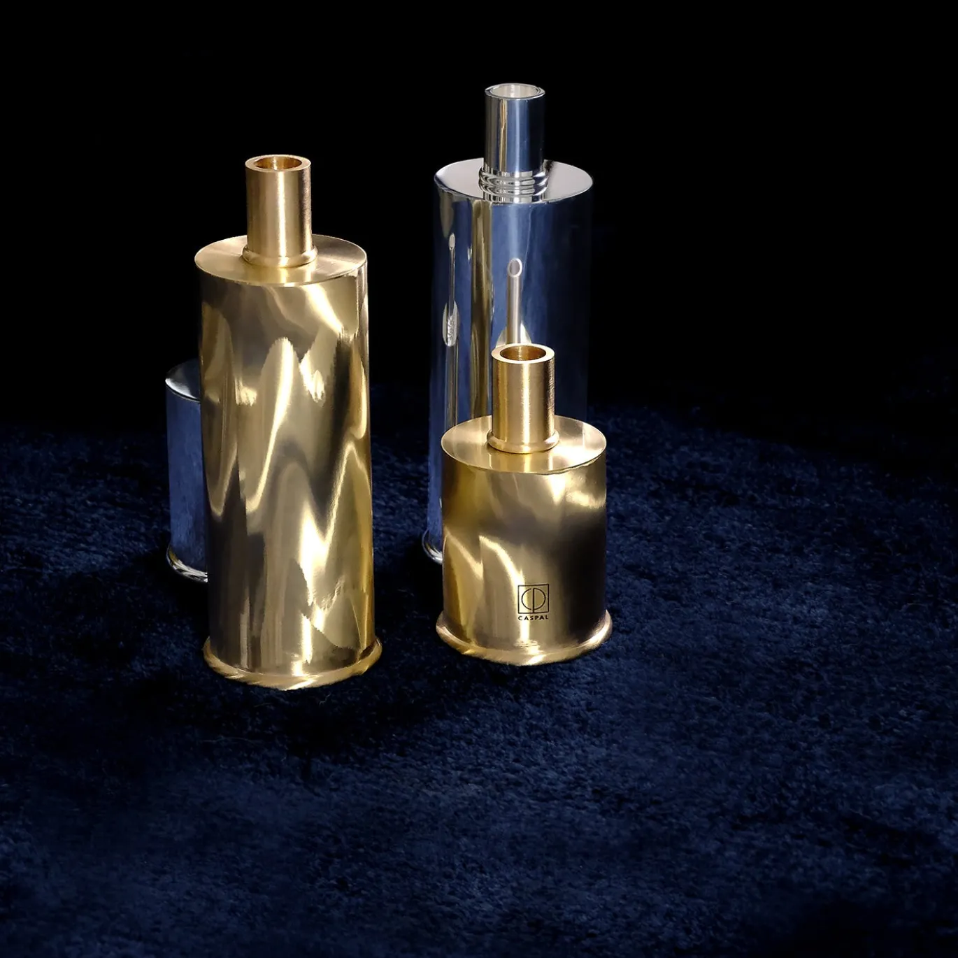 Elegante portacandele alto in argento placcato