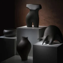 Figura femminile Irua Scultura