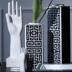 Figurina Decorativa Mano in Porcellana Smaltata - Edizione Limitata di Gio Ponti