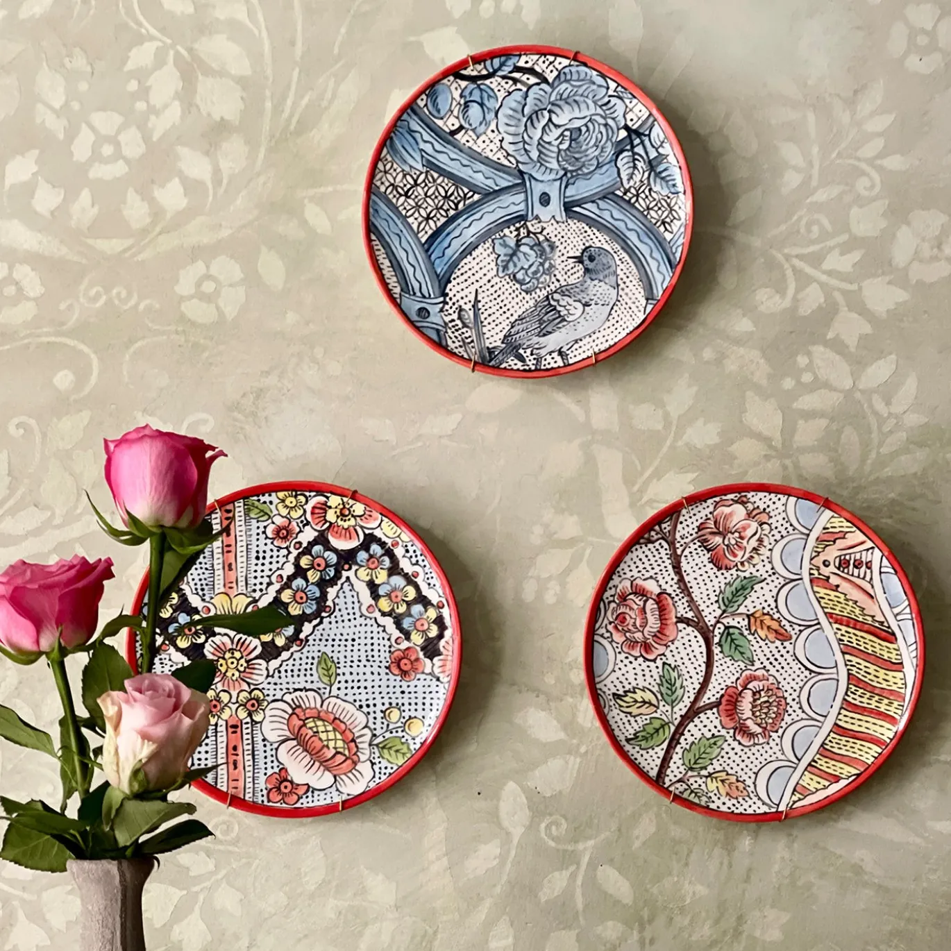Frammento N.4 Piatto Decorativo in Ceramica con Motivo Floreale